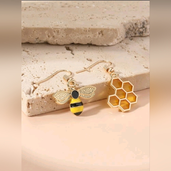 Bee & Honeycomb Decor Mismatched Drop Earrings- Zinc Alloy/Iron Alloy - Picture 1 of 6